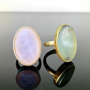 Vintage Gold-toned rose quartz light gree jade stone rings size 7 and si…